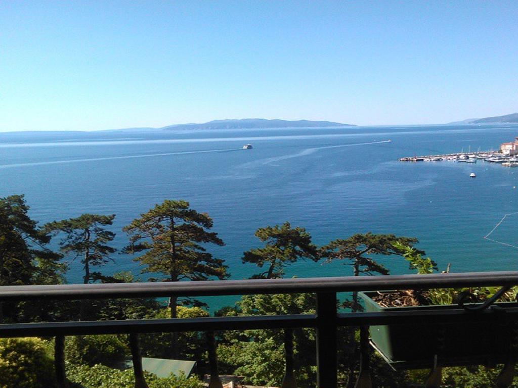 Villa Volosko With Private Parking And Breakfast,Seaview Exteriör bild